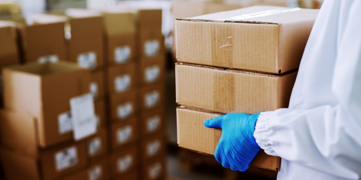 Choosing the Right Lab Delivery Company for Your Needs