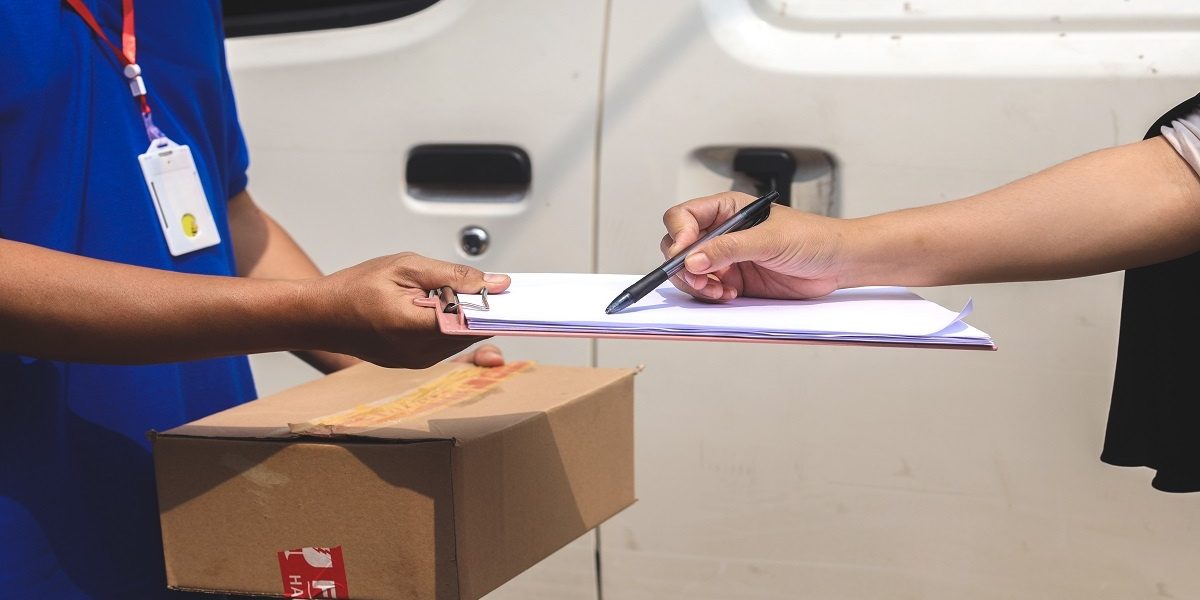 In-House Delivery Fleet vs. Outsourced Medical Courier: A Cost Comparison for HME Providers